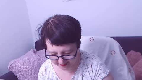 Christa online show from October 24, 2025, 9:11 pm