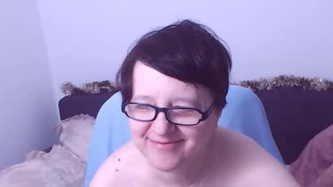 Christa online show from December 14, 2025, 2:22 pm