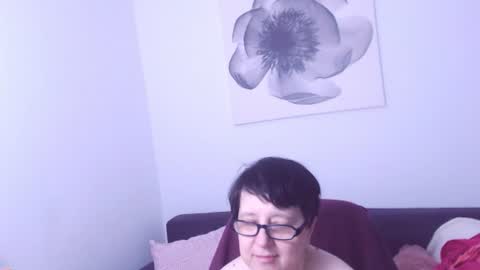 Snapshot of christarose chatting on June 27, 2026, 2:16 am Christa online show from June 27, 2026, 2:16 am
