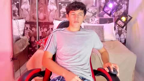 Snapshot of christian_foxx chatting on March 1, 2026, 12:34 am Christian online show from March 1, 2026, 12:34 am