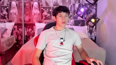 Snapshot of christian_foxx chatting on March 1, 2026, 1:46 pm Christian online show from March 1, 2026, 1:46 pm