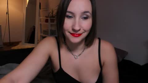 christina rosse online show from November 23, 2025, 1:11 pm