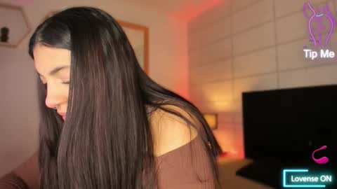 Christine  online show from September 27, 2025, 12:10 pm