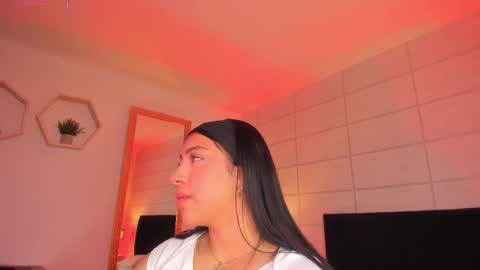 Christine  online show from January 16, 2026, 12:09 pm