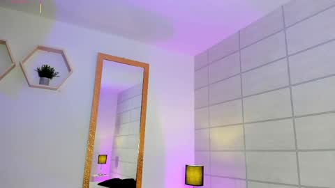 Snapshot of christine_harper chatting on May 14, 2026, 12:01 pm Christine online show from May 14, 2026, 12:01 pm