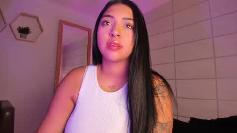 Snapshot of christine_harper chatting on July 1, 2026, 12:07 pm Christine online show from July 1, 2026, 12:07 pm