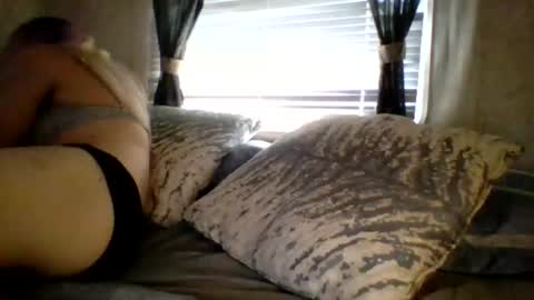 chrisvibess online show from July 9, 2026, 10:25 pm