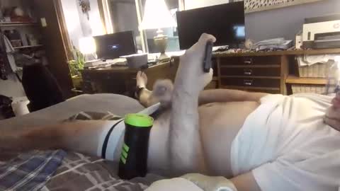 Snapshot of chrisw8121 chatting on October 21, 2025, 10:10 pm chrisw8121 online show from October 21, 2025, 10:10 pm