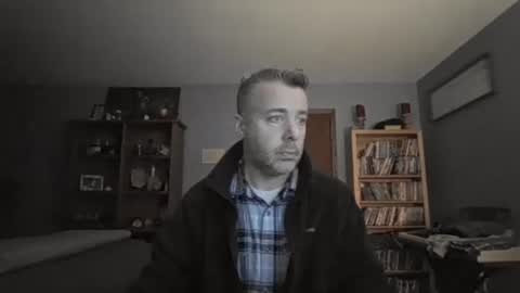 chrisw8121 online show from February 3, 2026, 11:32 pm