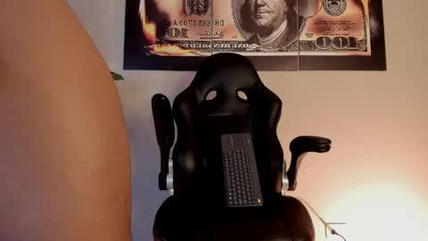 Snapshot of chrizmacgregor chatting on May 30, 2026, 8:50 pm chrizmacgregor online show from May 30, 2026, 8:50 pm