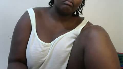 Snapshot of chubby_queenie07 chatting on September 23, 2025, 4:48 am DivaDee online show from September 23, 2025, 4:48 am