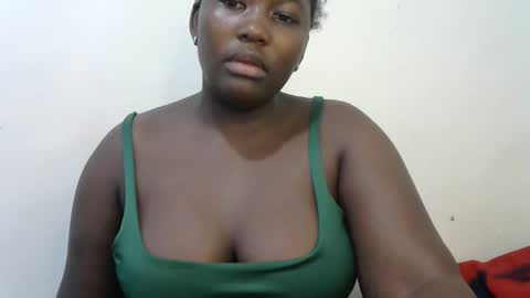 Snapshot of chubby_queenie07 chatting on October 3, 2025, 11:24 pm DivaDee online show from October 3, 2025, 11:24 pm