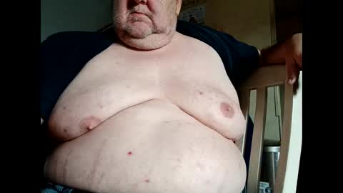 chubyluver11896 online show from December 17, 2025, 4:24 pm