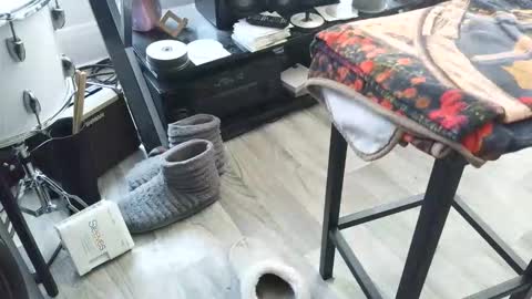 chuchuchu9021 online show from February 15, 2026, 7:32 pm