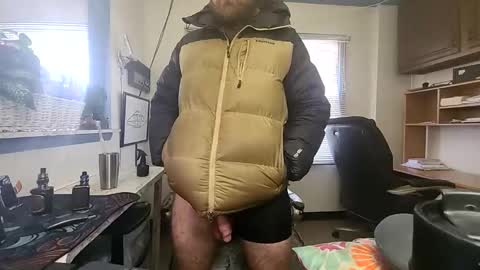 chuck7891 online show from November 12, 2025, 7:35 pm