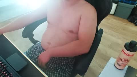 Snapshot of chucky606 chatting on July 5, 2026, 9:27 am chucky606 online show from July 5, 2026, 9:27 am