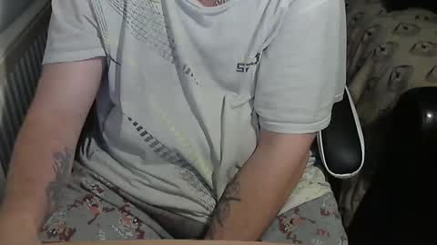 chunkisgreat online show from November 11, 2025, 5:02 pm