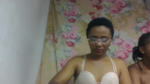 ciciazzhh online show from March 23, 2026, 12:20 pm