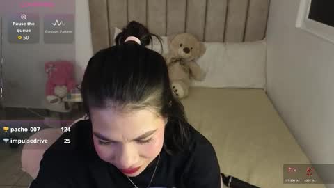 Mia online show from February 27, 2026, 4:45 am