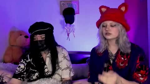Helen and Teya online show from September 19, 2025, 1:56 pm