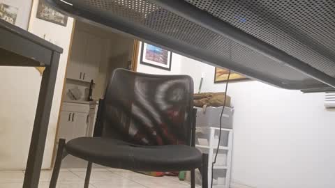 cigneska1 online show from March 9, 2025, 3:32 am