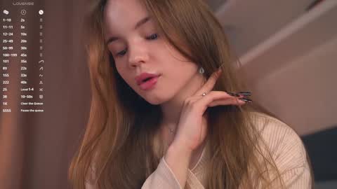   L  online show from October 15, 2025, 4:12 am