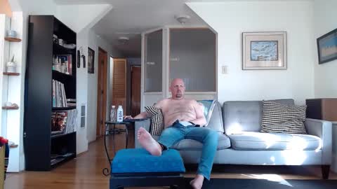 cinapw online show from March 2, 2025, 9:54 pm