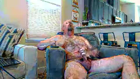 cinapw online show from October 16, 2025, 3:35 pm