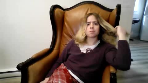 cindyfitness online show from October 26, 2025, 5:52 pm