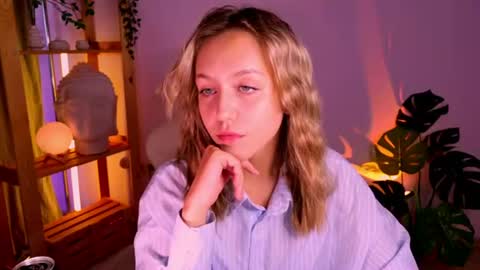 cindylovesmith online show from July 5, 2026, 4:19 am