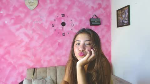 cinna__ online show from March 31, 2026, 10:32 pm