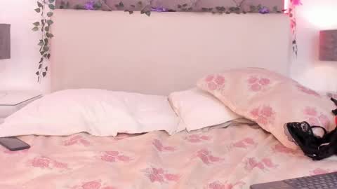 Karla  online show from September 13, 2025, 1:49 am