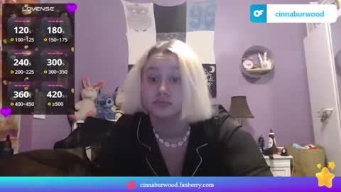 Cinna online show from February 15, 2025, 3:28 pm