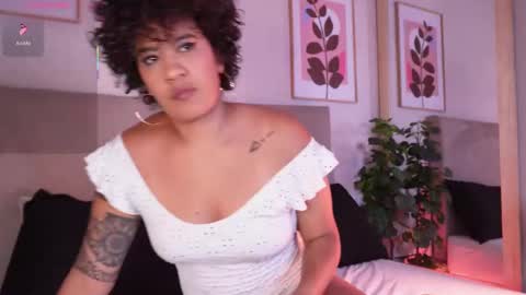 Amber online show from September 21, 2025, 7:59 pm