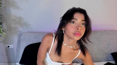 cinnamon_kyla online show from February 27, 2025, 9:58 pm