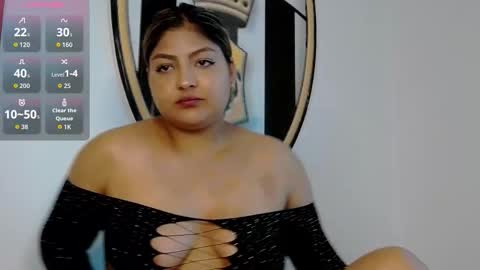 cinnamorena online show from October 22, 2025, 5:19 am