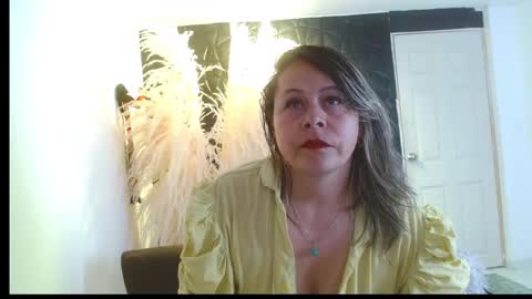 cinthia1609 online show from October 28, 2025, 8:11 pm