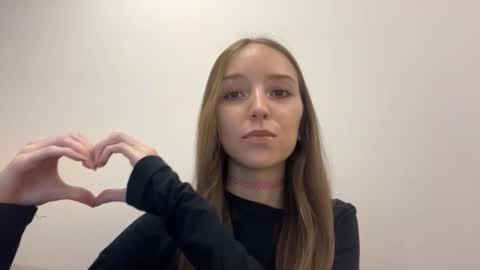 Aurora online show from March 28, 2026, 1:33 pm