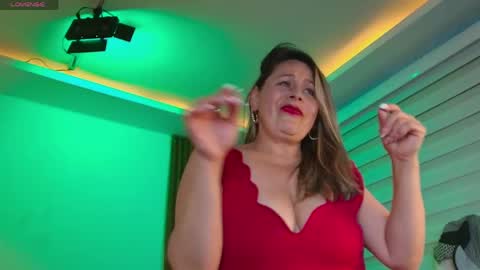 Snapshot of cinthya_roberts chatting on June 1, 2026, 7:26 pm Cinthya online show from June 1, 2026, 7:26 pm