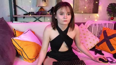 Snapshot of ciriraymond chatting on December 31, 2024, 11:42 am Cirilla online show from December 31, 2024, 11:42 am