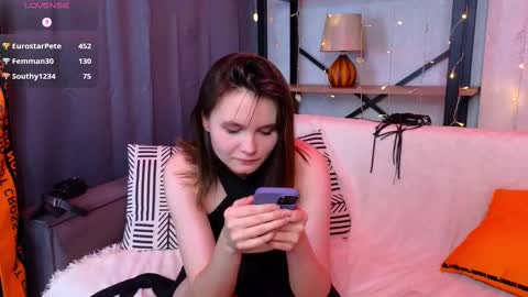 Snapshot of ciriraymond chatting on March 8, 2025, 8:11 am Cirilla online show from March 8, 2025, 8:11 am