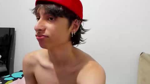 cirosky_elchicopolla online show from January 8, 2026, 4:04 am