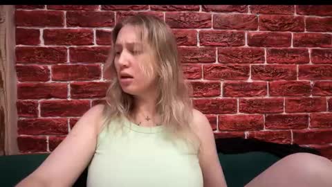 citrusblissss online show from October 21, 2025, 3:02 pm