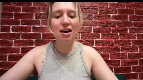 citrusblissss online show from October 23, 2025, 3:22 pm