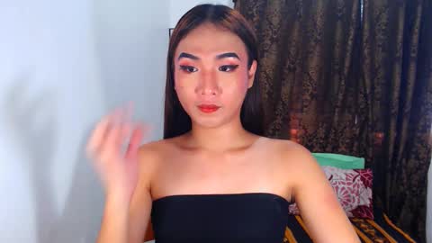 Snapshot of cjhotfucker chatting on February 13, 2025, 1:50 am CJ online show from February 13, 2025, 1:50 am