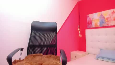 Snapshot of claire_aristizabal chatting on January 31, 2025, 3:52 am claire aristizabal online show from January 31, 2025, 3:52 am