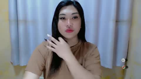 Snapshot of clairewntr_ chatting on January 8, 2025, 1:41 pm CLAIRE online show from January 8, 2025, 1:41 pm