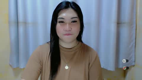 Snapshot of clairewntr_ chatting on January 9, 2025, 3:47 am CLAIRE online show from January 9, 2025, 3:47 am