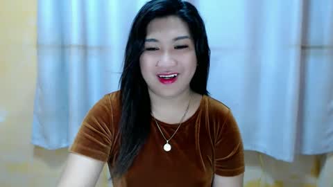 Snapshot of clairewntr_ chatting on January 14, 2025, 4:25 am CLAIRE online show from January 14, 2025, 4:25 am