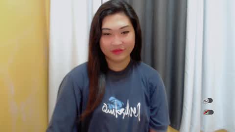 Snapshot of clairewntr_ chatting on January 18, 2025, 4:10 pm CLAIRE online show from January 18, 2025, 4:10 pm